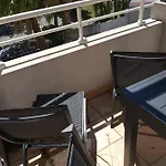 Апартаменти Studio Piscine Le Natureva By 8H